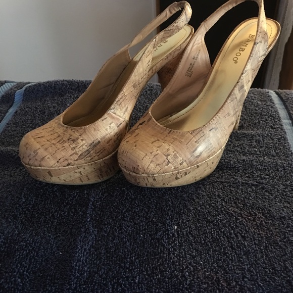 Bamboo heels - Picture 2 of 3
